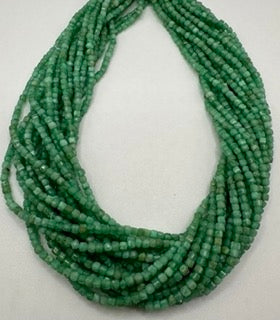 chrysoprase facetted cube 3mm