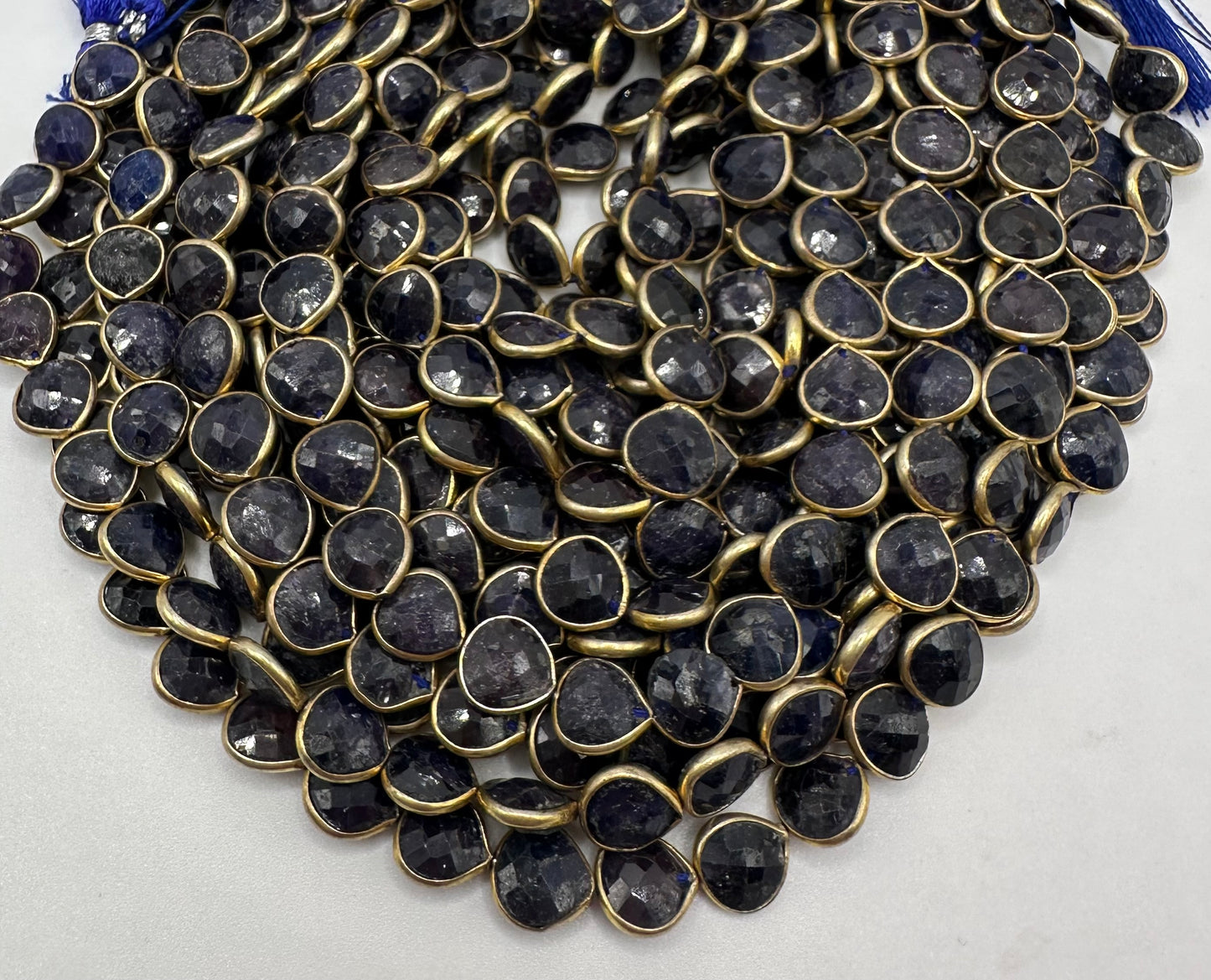 Blue sapphire facetted heart
