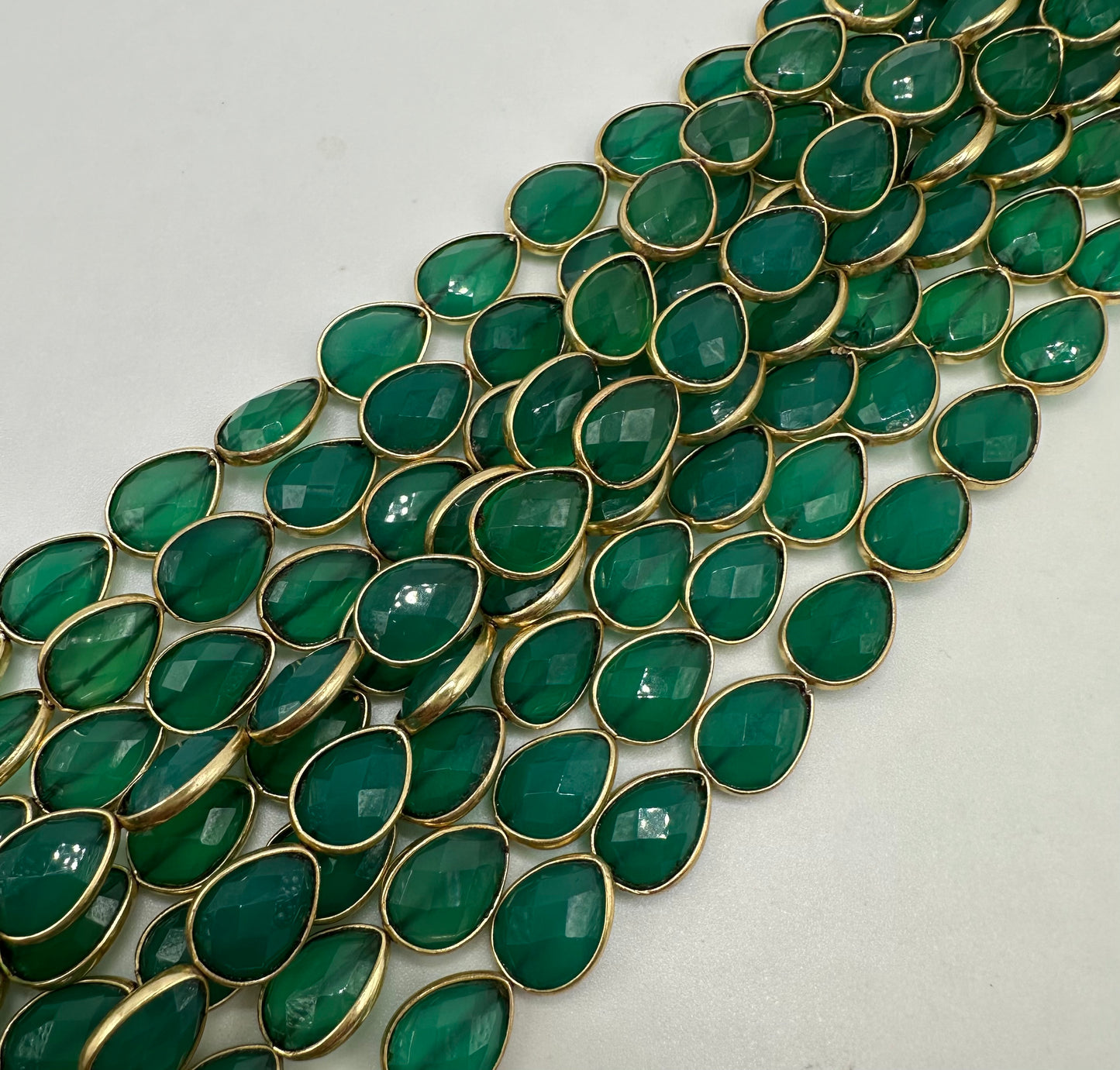 Green onyx facetted pear