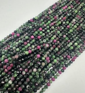 Ruby zoisite facetted round
