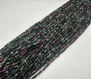 Ruby zoisite facetted round