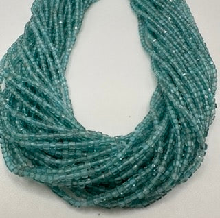 Apatite facetted cube 3mm