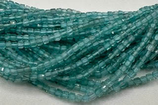 Apatite facetted cube 3mm