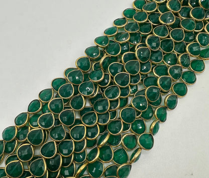 Green onyx facetted heart bezel