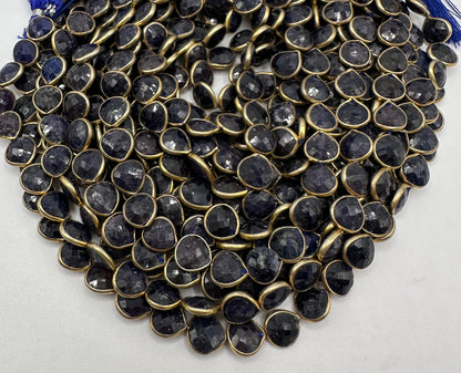 Blue sapphire facetted heart