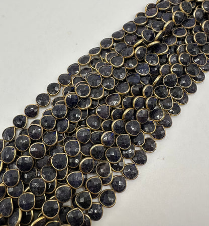 Blue sapphire facetted heart