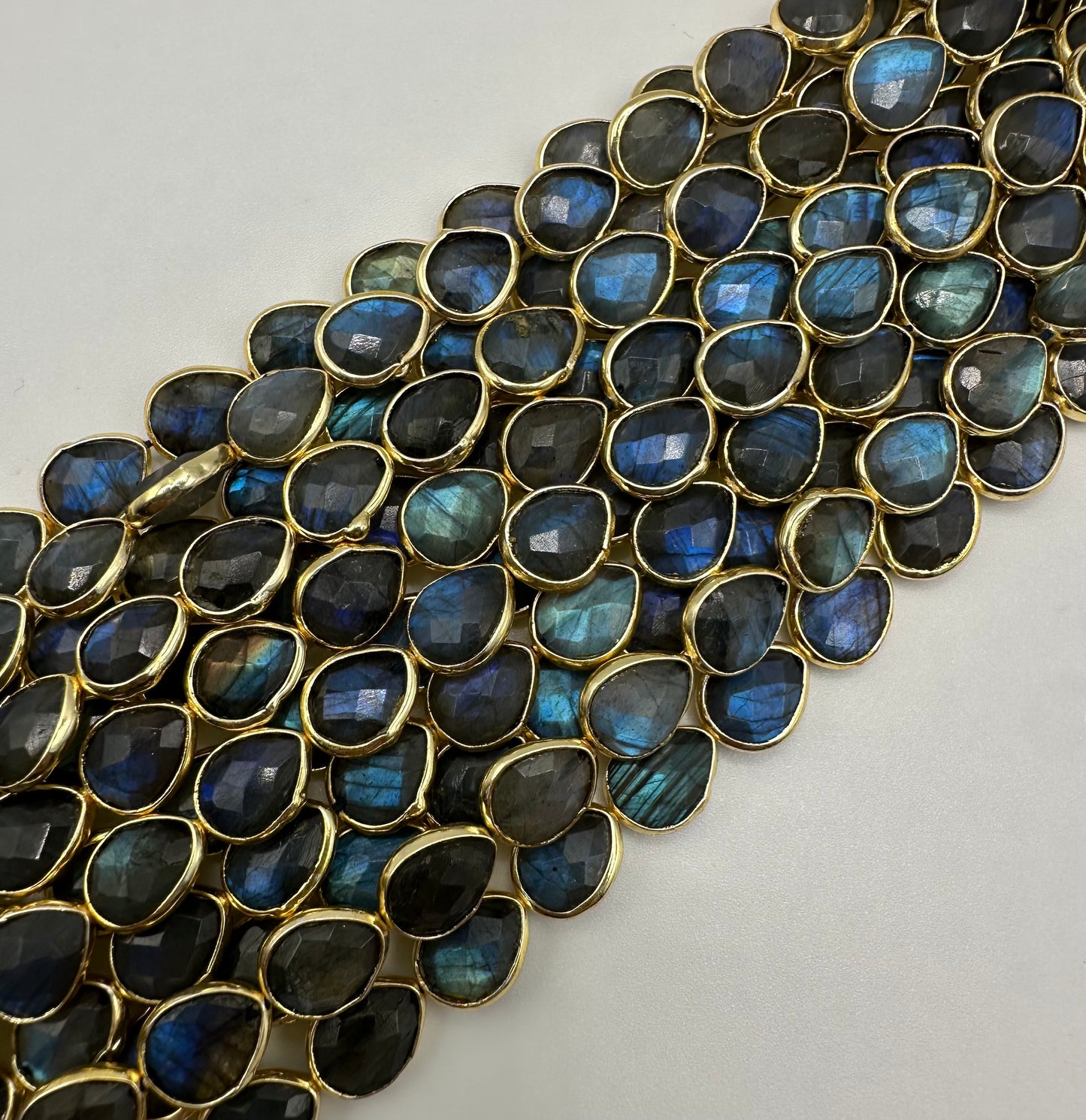 Labradorite facetted pear