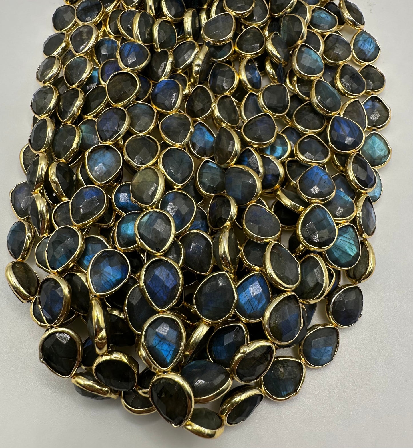 Labradorite facetted pear