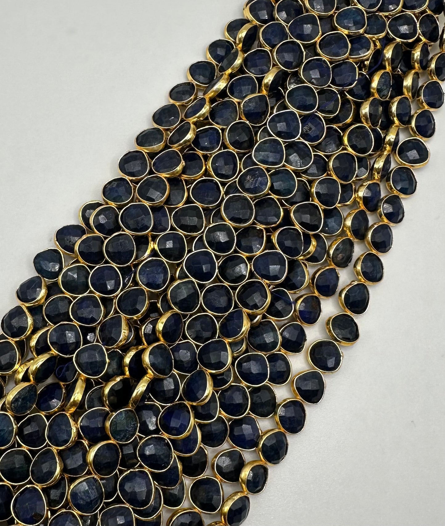 Sapphire facetted heart 7mm