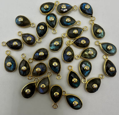 labradorite facetted pear 8x12mm 925 Vermeil bezel with 1.5CZ pendent sell by piece.