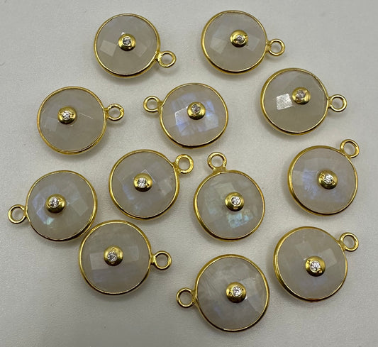 Rainbow moonstone 8mm 925 Vermeil bezel with 1.5CZ pendent