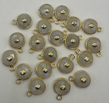 Rainbow moonstone 10mm 925 Vermeil bezel with 1.5CZ pendent